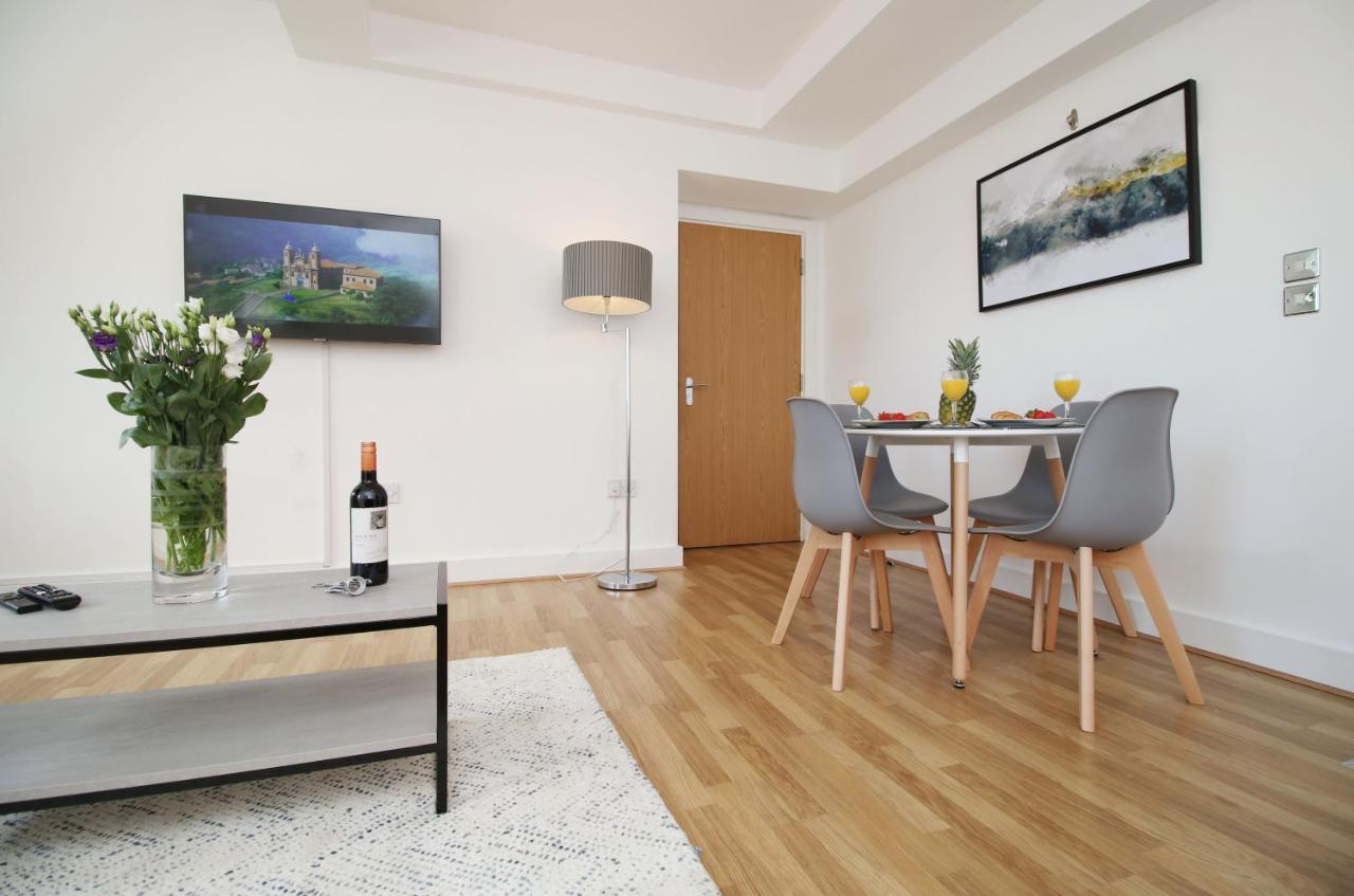 St Thomas Loft Views By Ssw - 2Br, Parking, Sleeps 4, Easy Access To City Centre, Marina, Beach And M4 Swansea Exterior foto