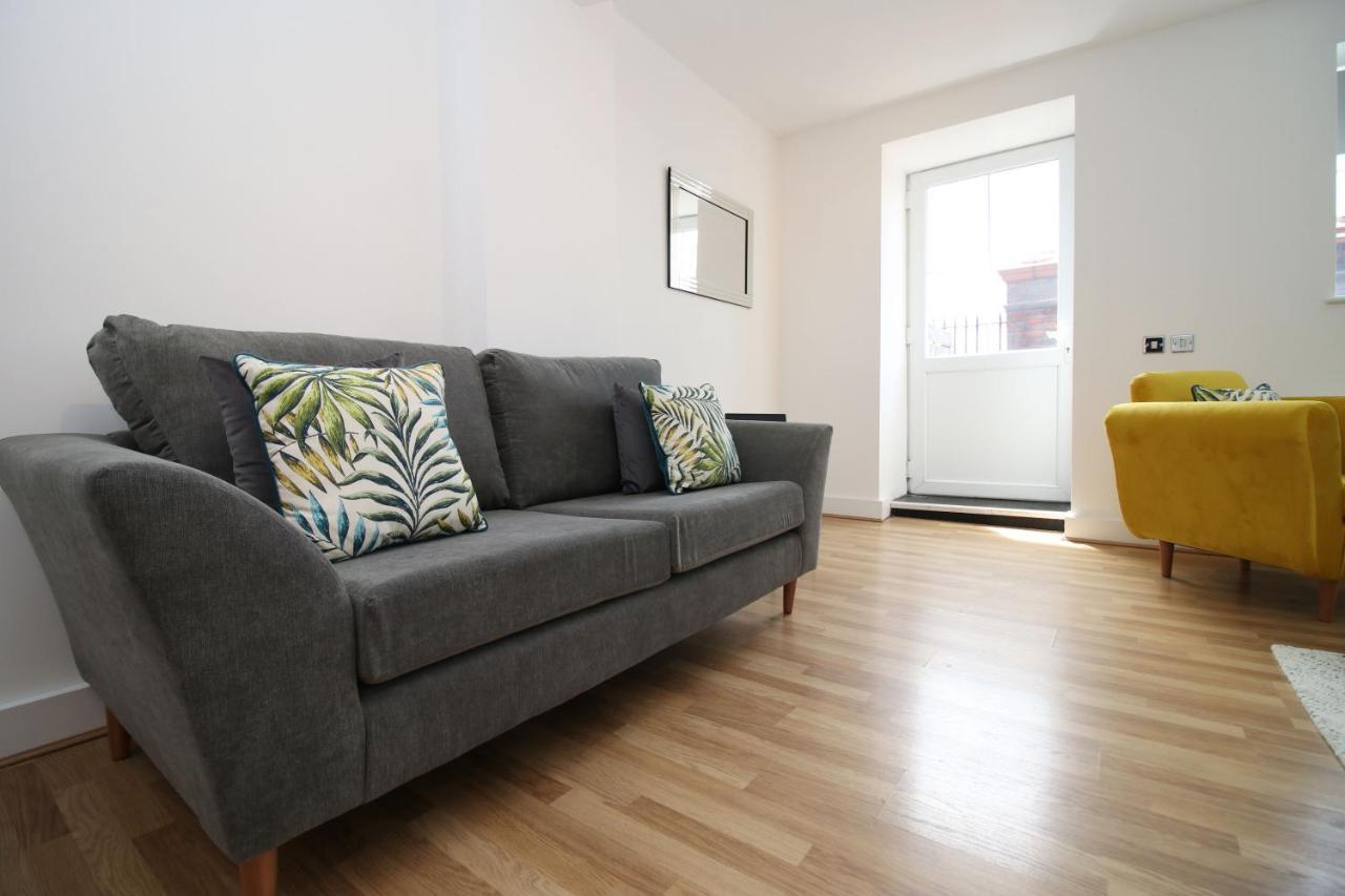 St Thomas Loft Views By Ssw - 2Br, Parking, Sleeps 4, Easy Access To City Centre, Marina, Beach And M4 Swansea Exterior foto